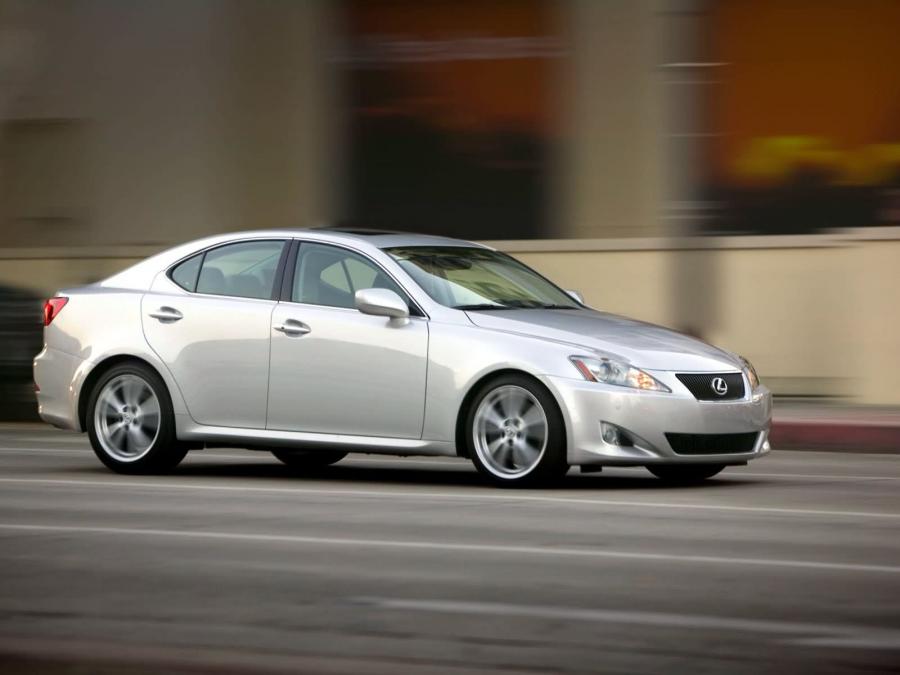  Lexus IS350 2005 года  (фото 72 из 82)